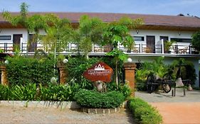 S.R Sofia Villa Hotel